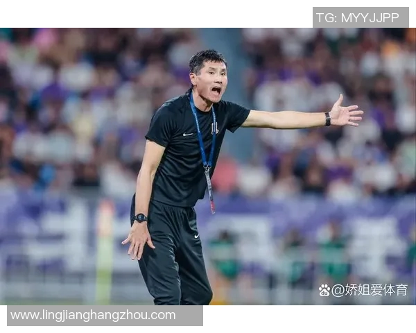 巴西足球明星亲临中国进行高水平训练提升本土球员技艺