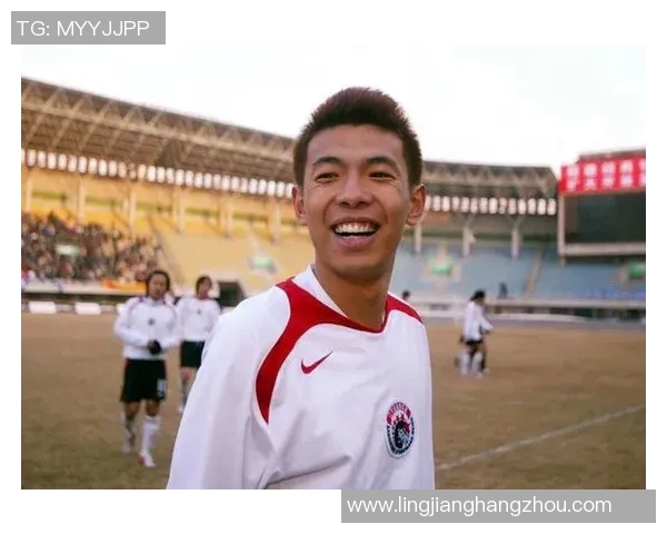 足球明星因长期训练脚趾变形揭秘职业运动员的身体秘密与健康影响 足球明星因长期训练脚趾变形揭秘职业运动员的身体秘密与健康影响