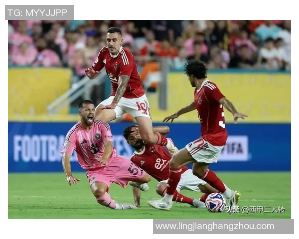 外号热鸟的足球明星如何在绿茵场上展翅高飞成就辉煌职业生涯